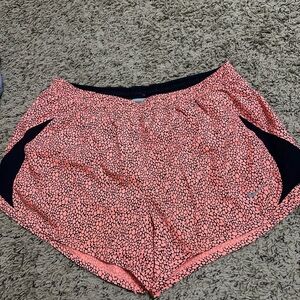 Women’s Nike pro running shorts!